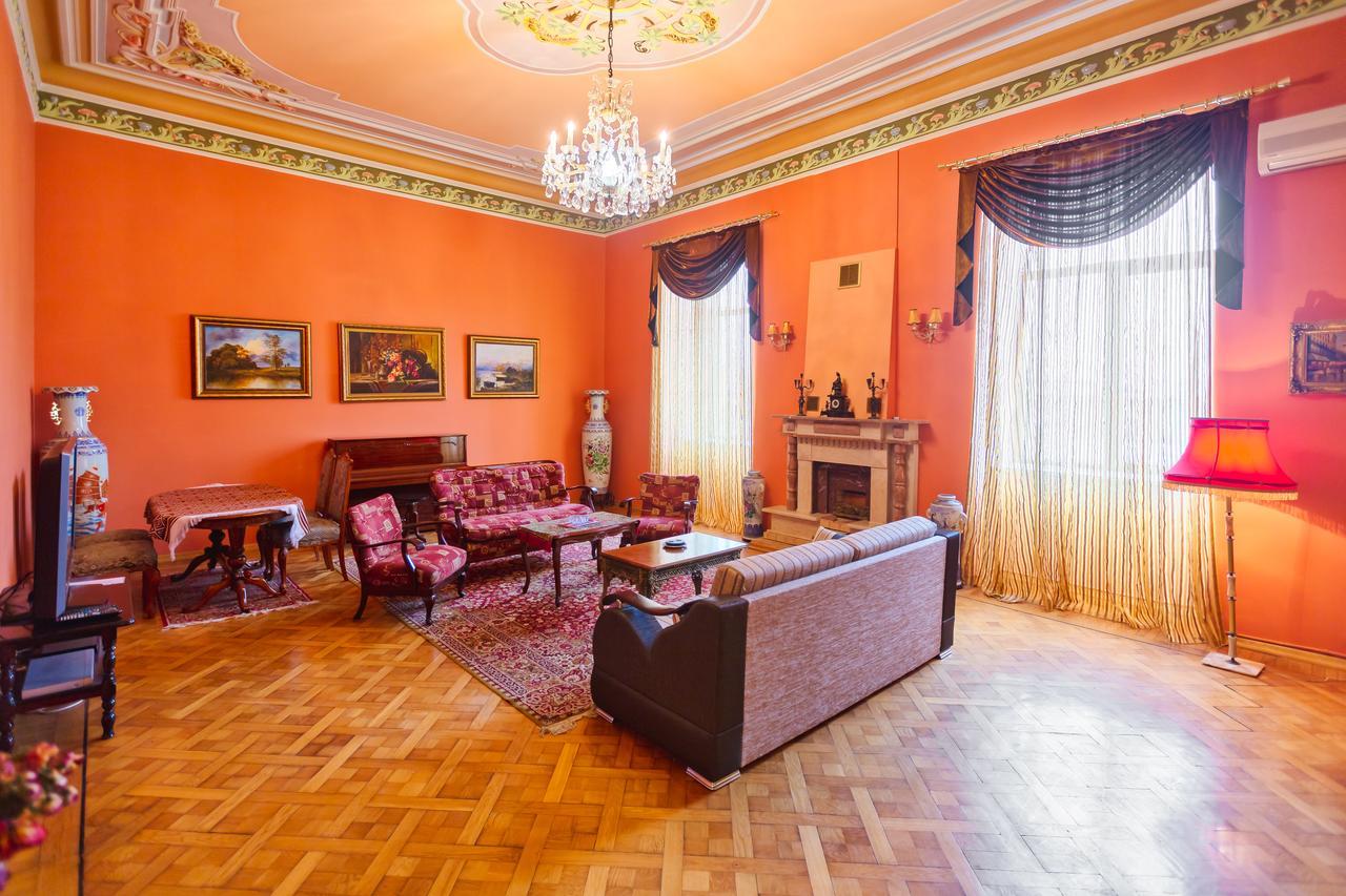 Royal Suite Apartment On Nizami Street Baku Extérieur photo