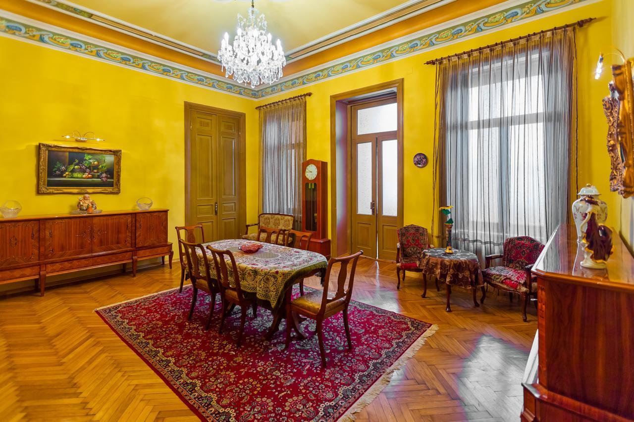 Royal Suite Apartment On Nizami Street Baku Extérieur photo